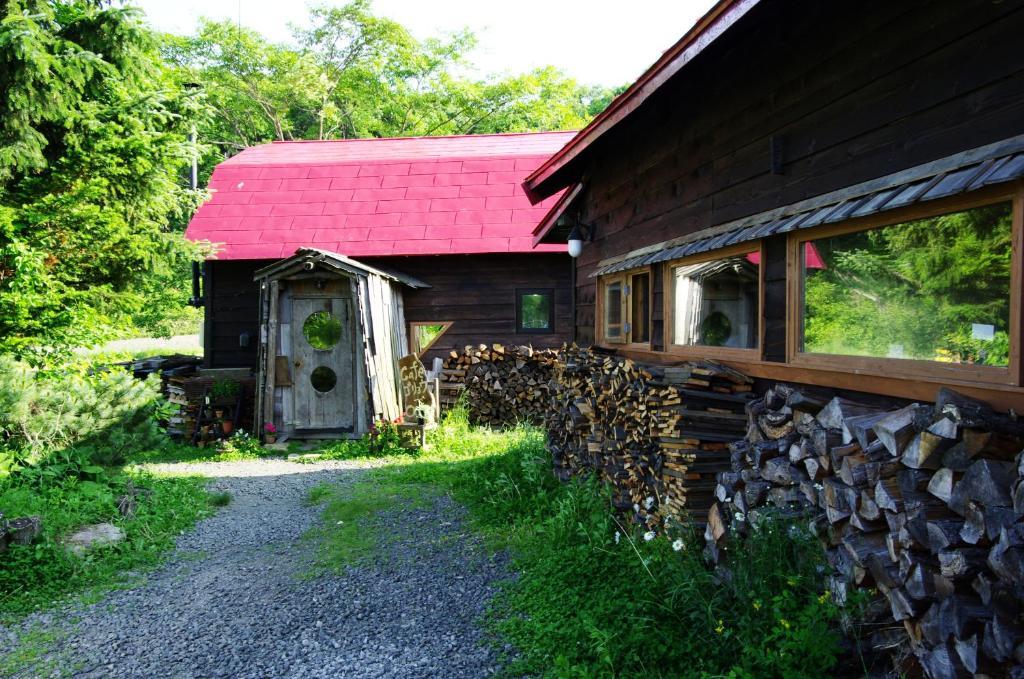 Goryo Guesthouse Furano Exterior photo